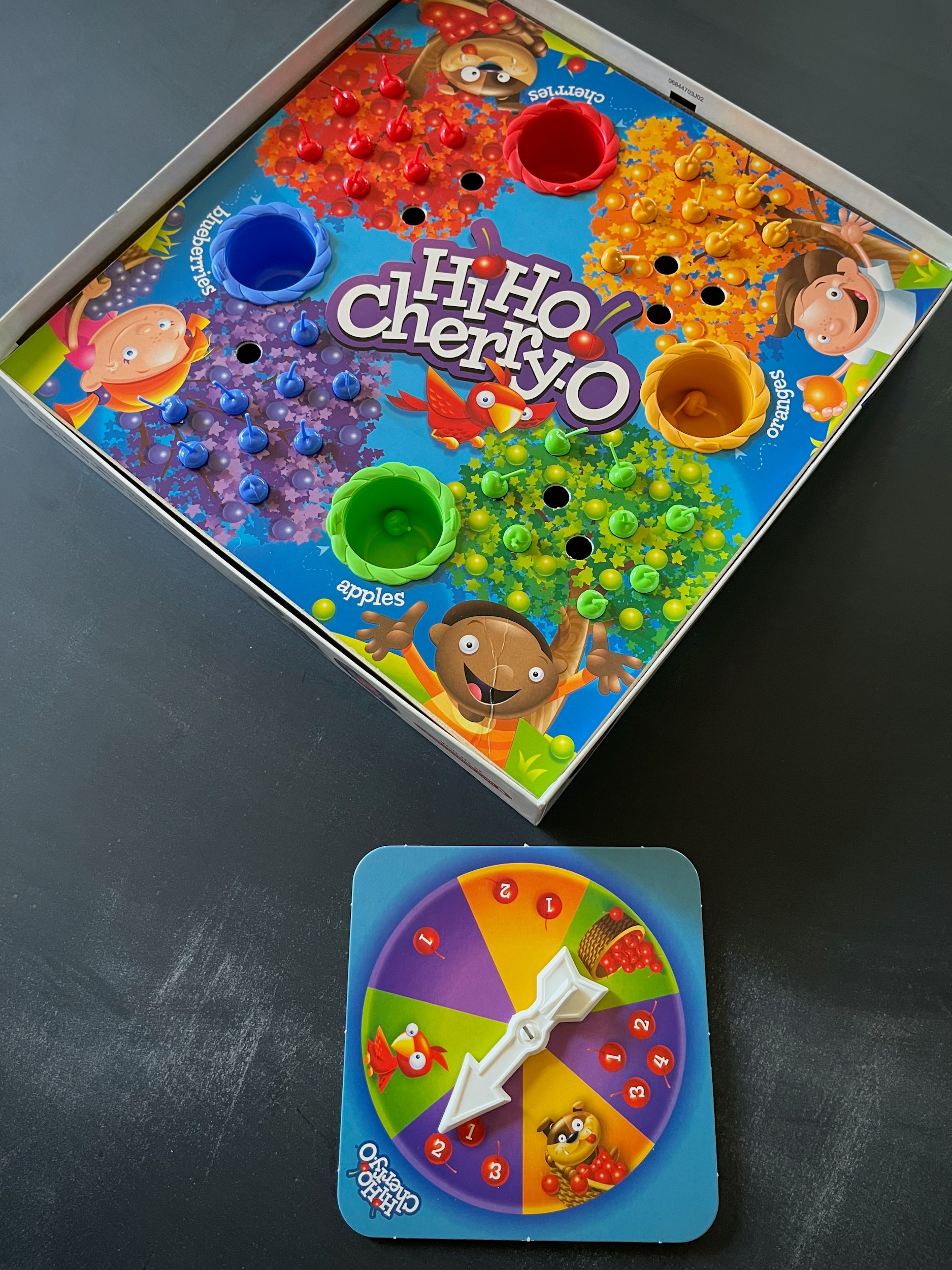 Hasbro HiHo! Cherry-O Gioco Da Tavolo Per Bambini, Gioco Di Conteggio E Numeri, 2-4 Giocatori, Età 3+